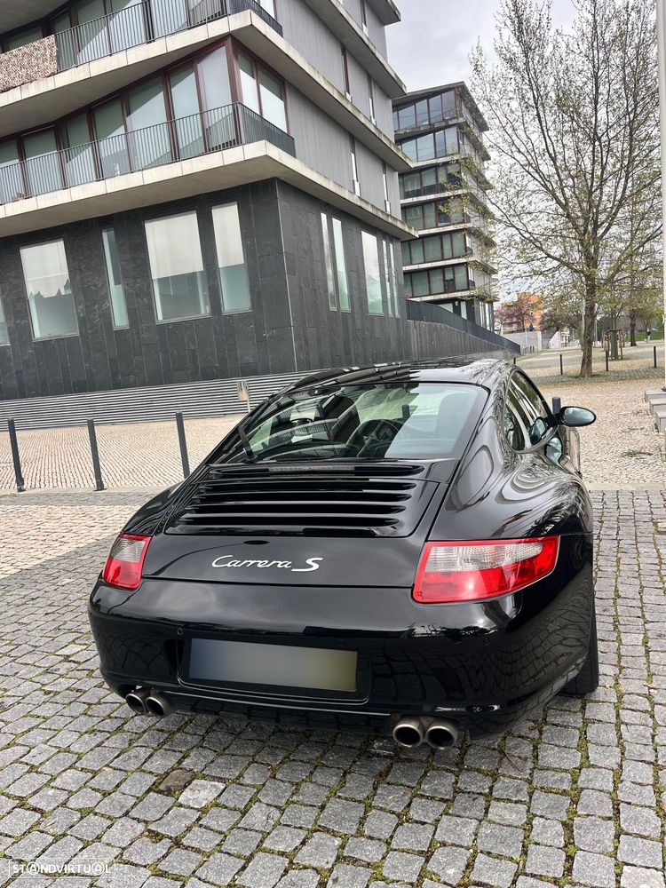 Porsche 911 (997) Carrera S - 3