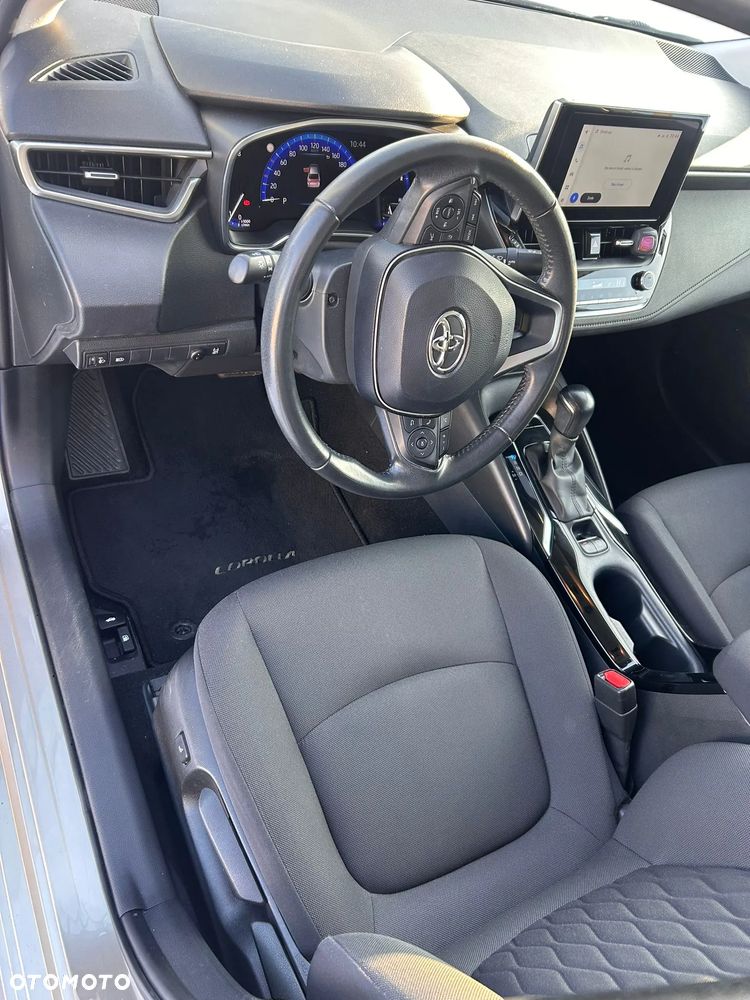 Toyota Corolla - 5