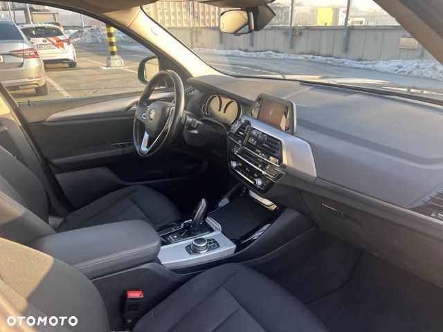 BMW X3 xDrive20d Business Edition - 19