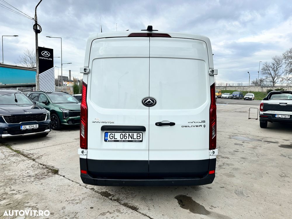 Maxus Deliver 9 - 6