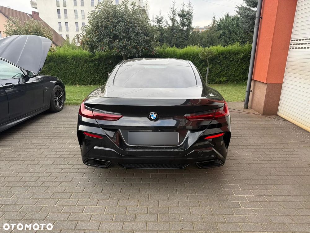 BMW M8 - 4