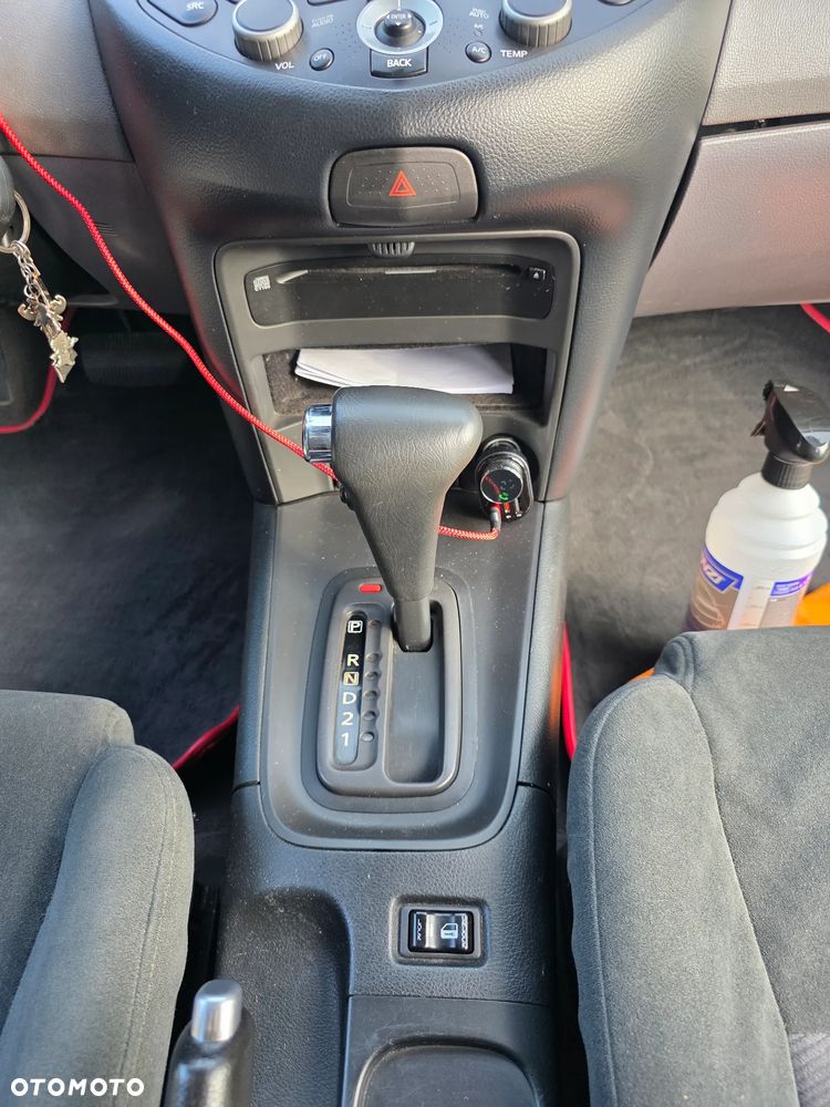 Nissan Primera Traveller 1.8 visia - 14