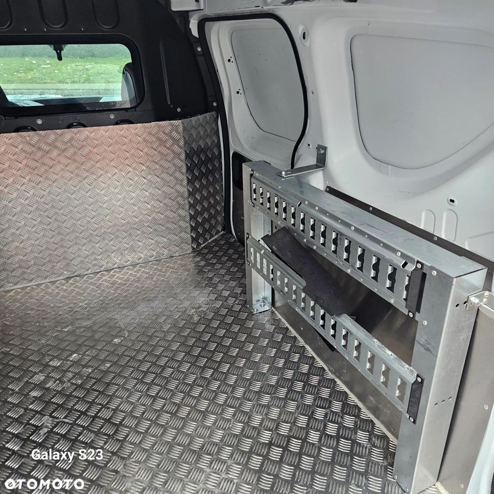 Renault Express - 23