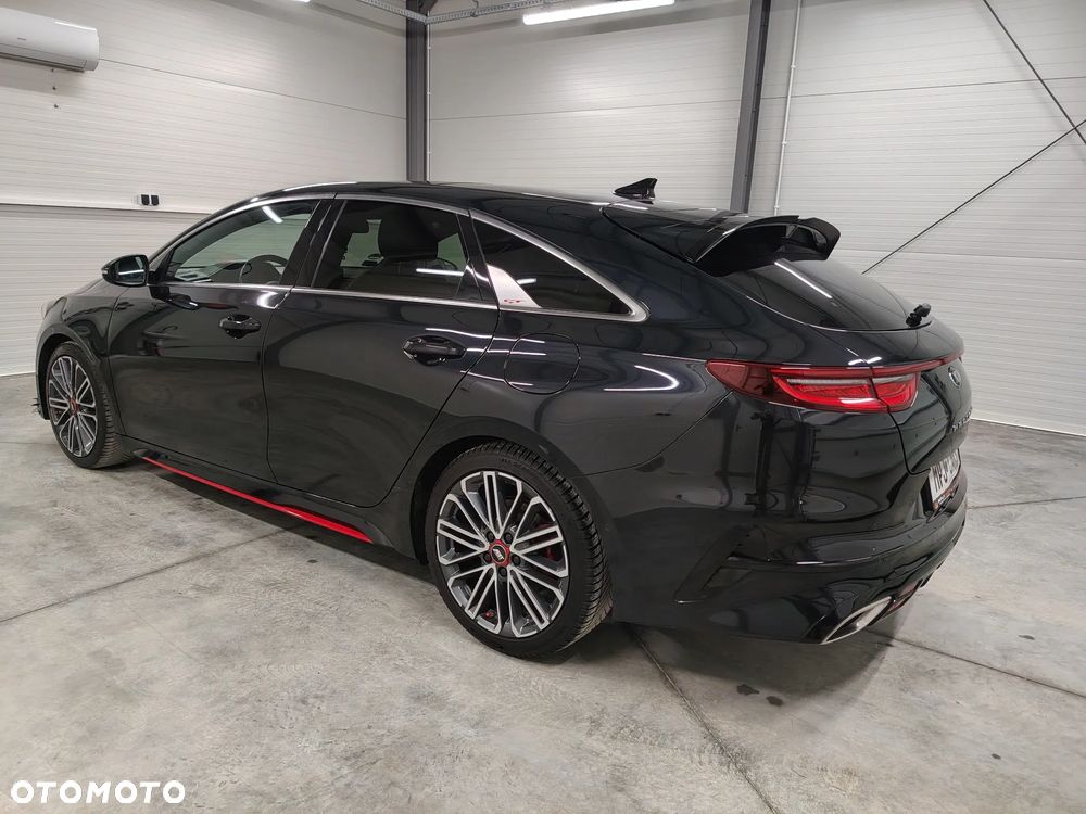 Kia ProCeed 1.6 T-GDI GT DCT - 9