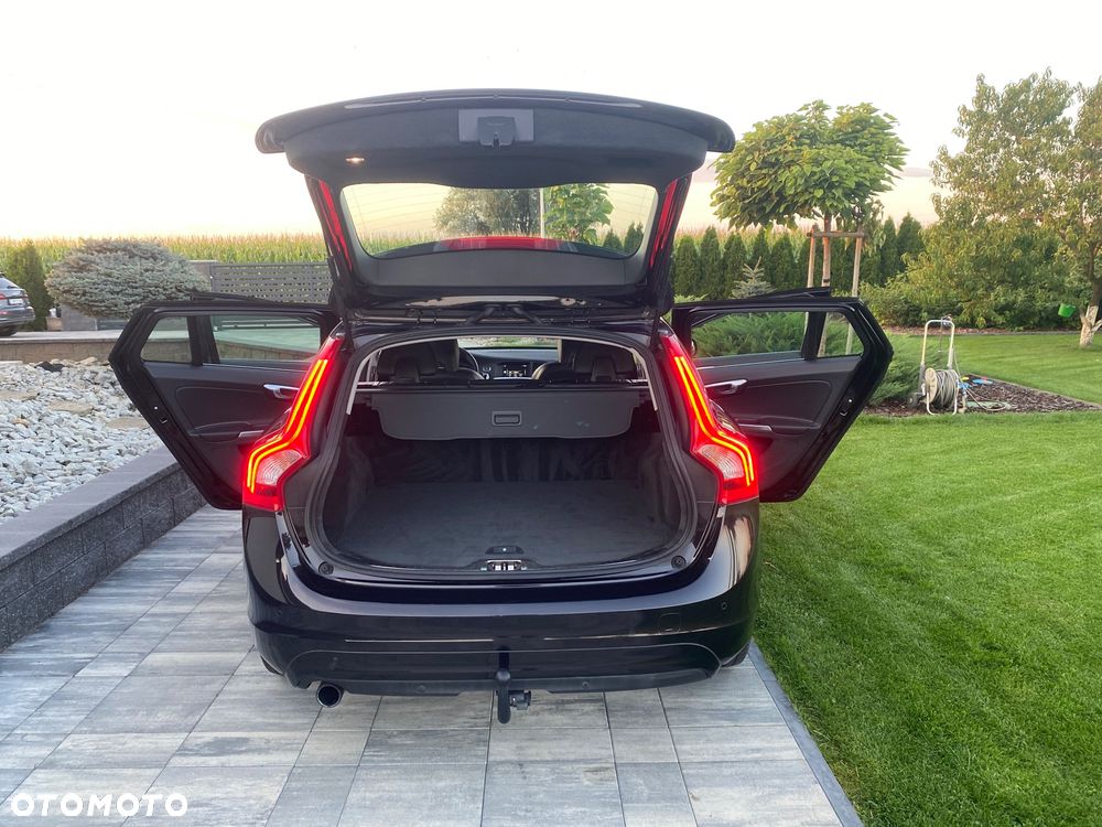Volvo V60 D3 Drive-E Summum - 19
