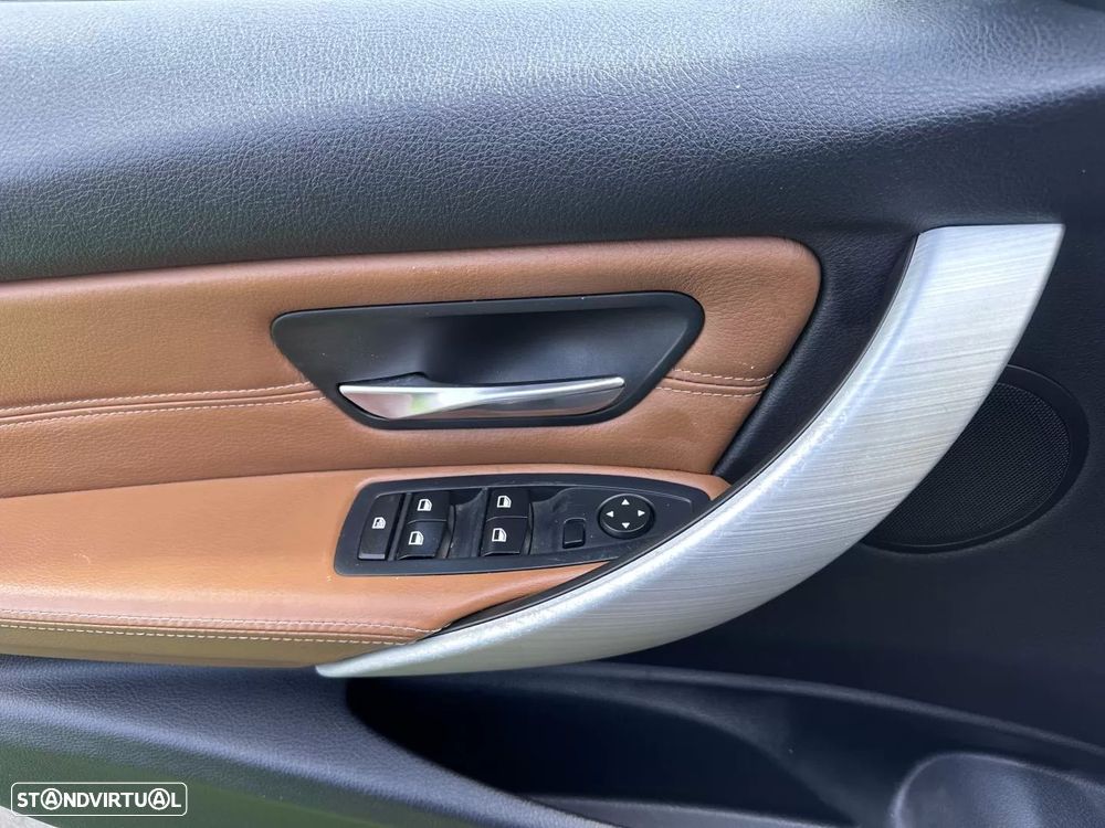 BMW 320 d Luxury Line - 25
