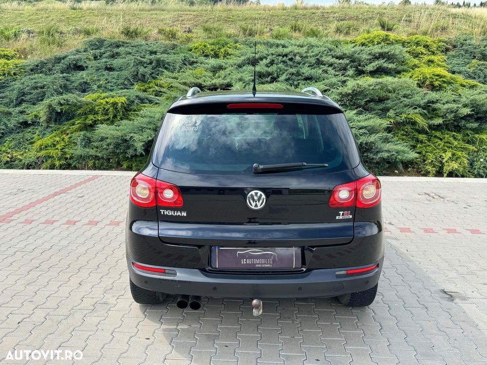 Volkswagen Tiguan - 4
