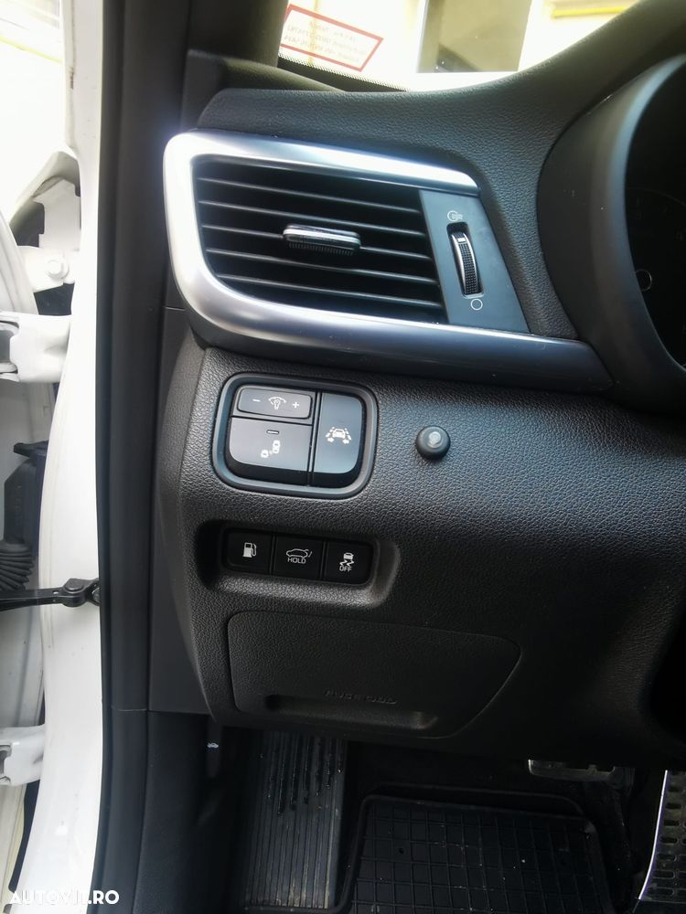 Kia Optima Sportswagon 1.7 DSL 7DCT GT Line - 11
