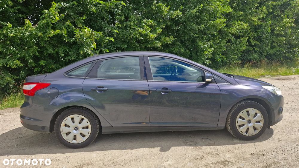 Ford Focus 1.6 Ambiente - 6