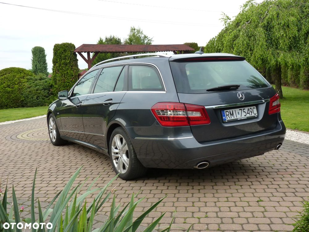 Mercedes-Benz Klasa E 350 CDI BlueEff Avantgarde - 9