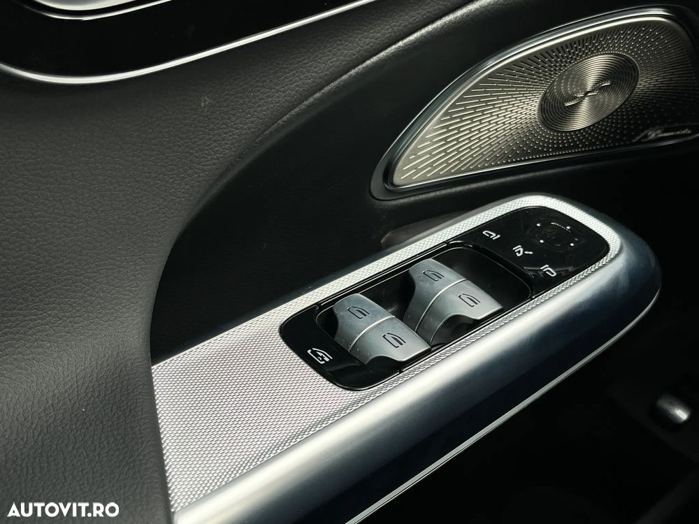 Mercedes-Benz E 200 4Matic 9G-TRONIC - 22