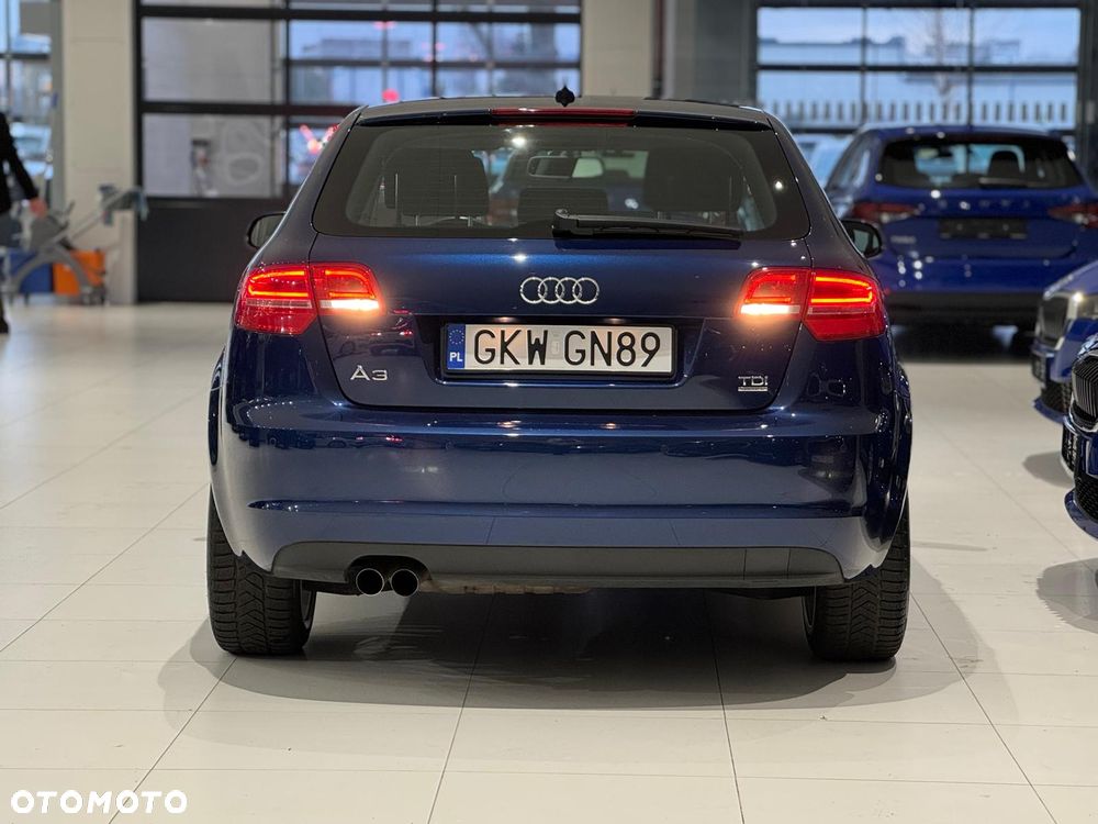 Audi A3 Sportback 2.0 TDI DPF Quattro Ambition - 6