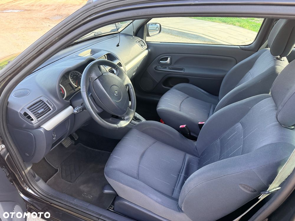 Renault Clio 1.4i RT 16V - 16