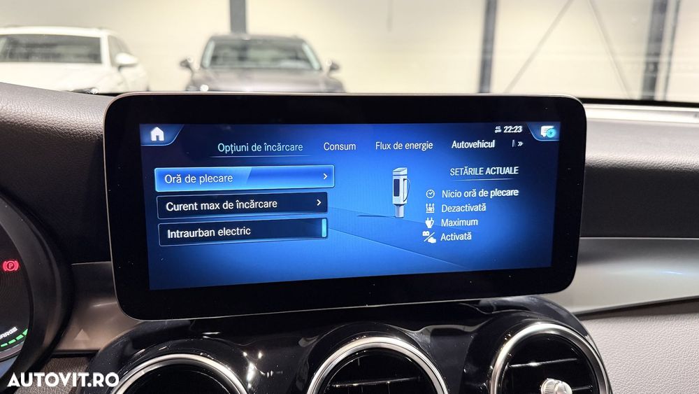 Mercedes-Benz GLC 300 e 4Matic 9G-TRONIC - 37