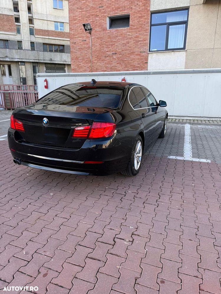 BMW Seria 5 520d - 5