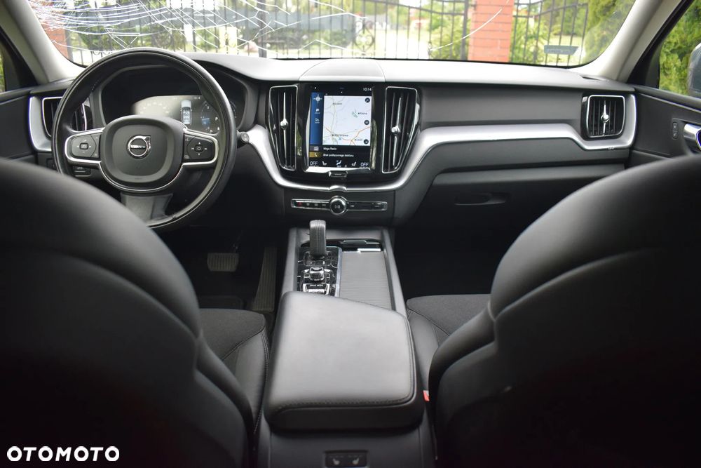 Volvo XC 60 B4 D Momentum Pro - 14
