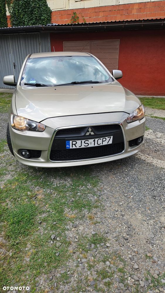 Mitsubishi Lancer 1.8 Invite - 4