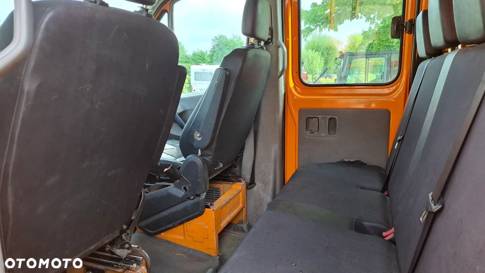 Mercedes-Benz Sprinter - 20