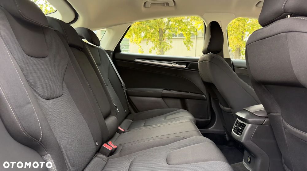 Ford Mondeo 1.5 EcoBoost ST-Line X - 8