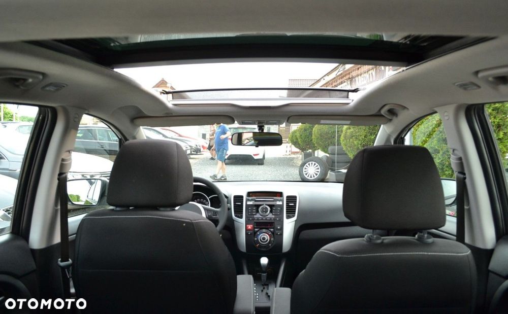 Kia Venga - 30