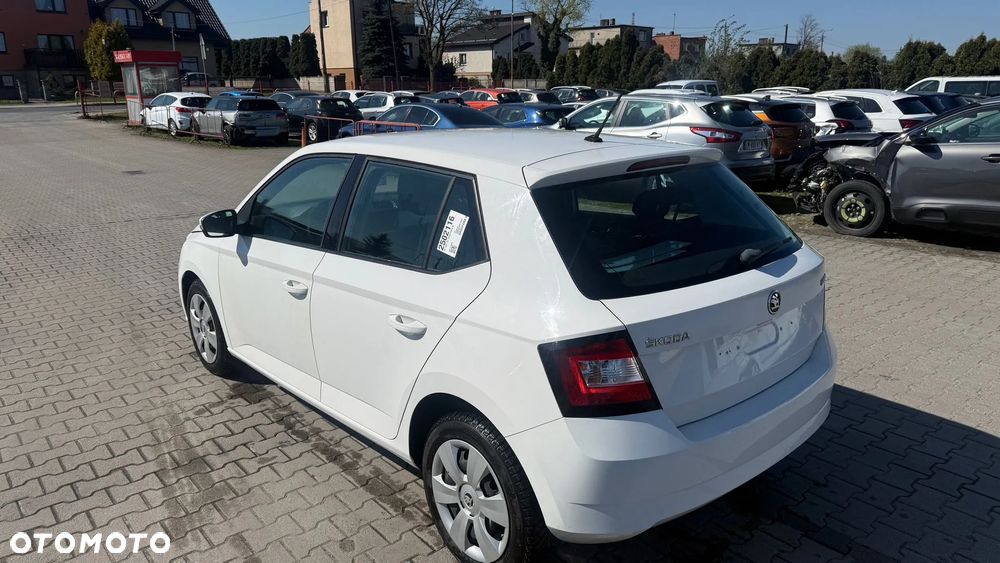 Skoda Fabia 1.0 MPI Active - 10