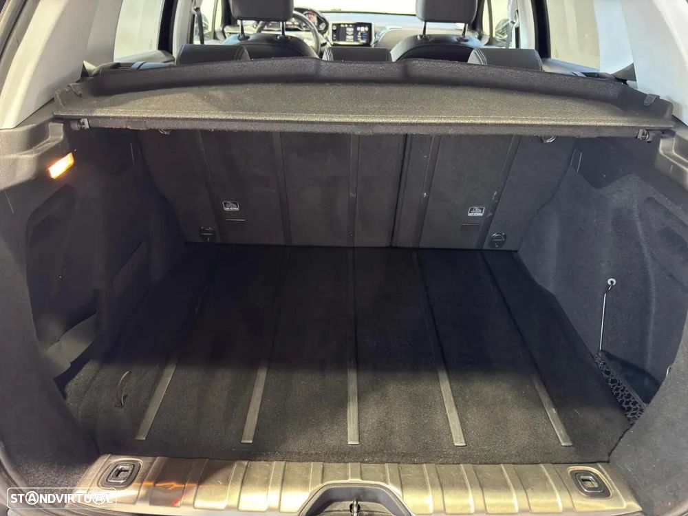 Peugeot 2008 1.2 PureTech Allure - 23