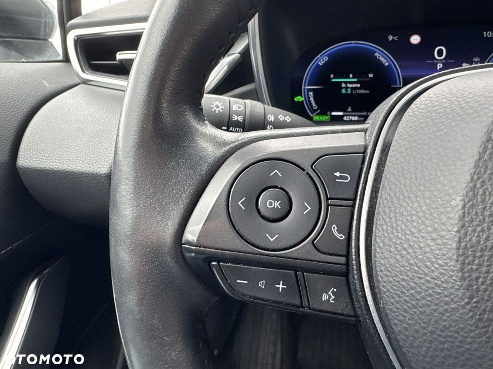 Toyota Corolla 1.8 Hybrid Style - 23