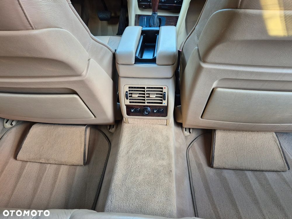 BMW Seria 7 740iL - 13