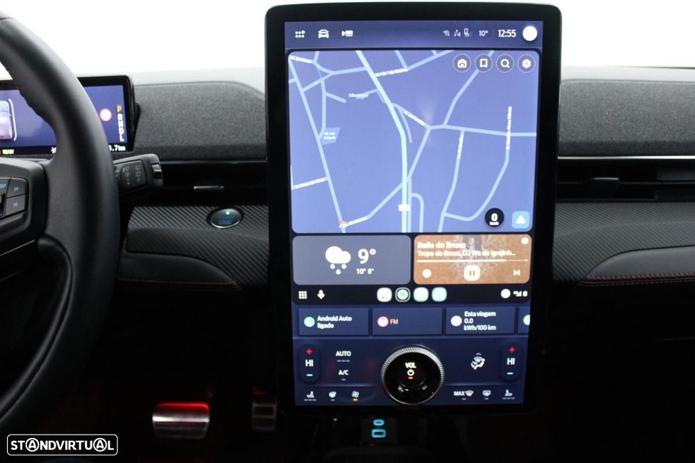 Ford Mustang Mach-E 72.6 kWh Premium AWD - 23