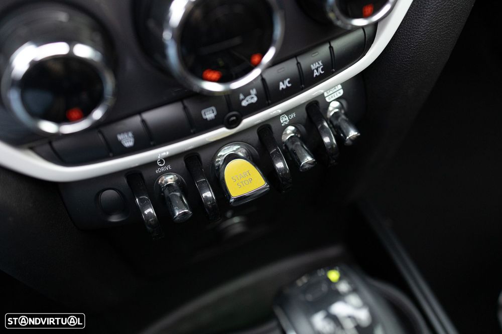 MINI Countryman Cooper SE ALL4 Auto - 8