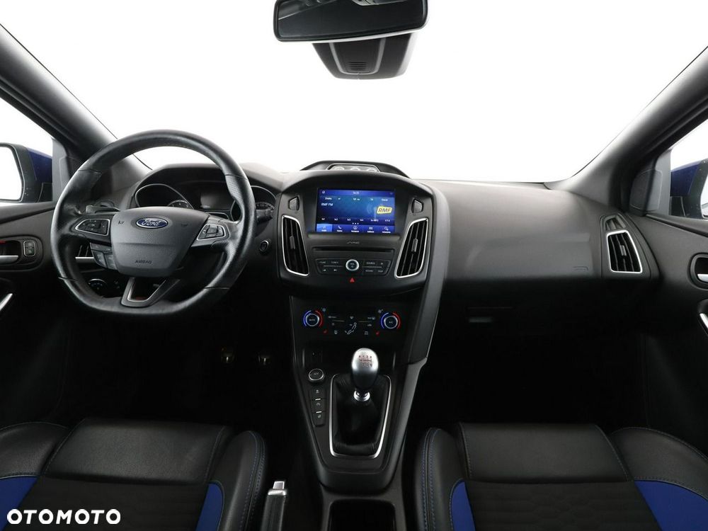 Ford Focus 2.0 EcoBoost ST - 16