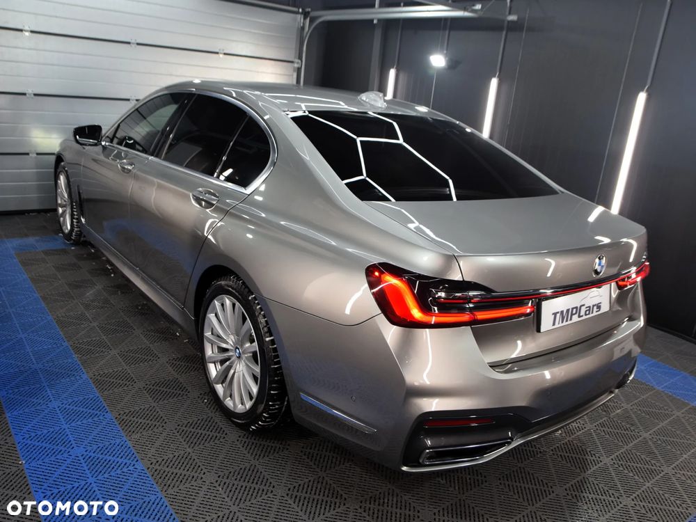 BMW Seria 7 730d xDrive sport - 33