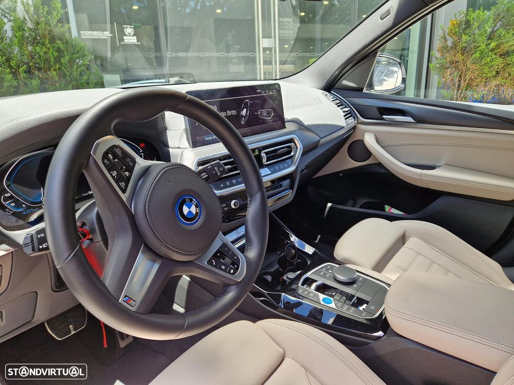 BMW iX3 M Sport Impressive - 5