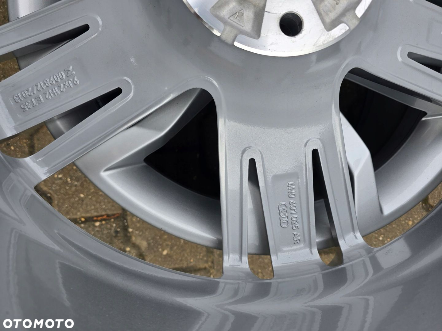 AUDI A8 S8 D4 21" ET35 " 4H0601025AR 5X112 9J 1X - 3
