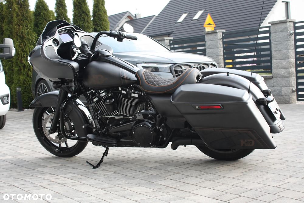 Harley-Davidson Touring Road Glide - 8