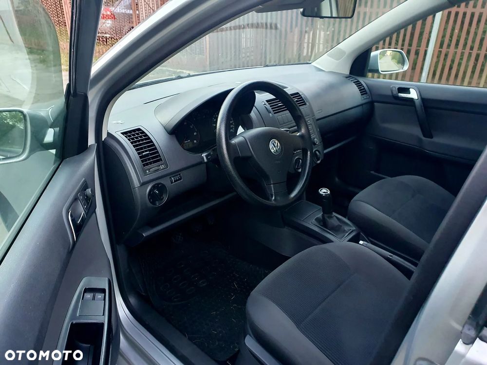 Volkswagen Polo 1.4 16V Comfortline - 5