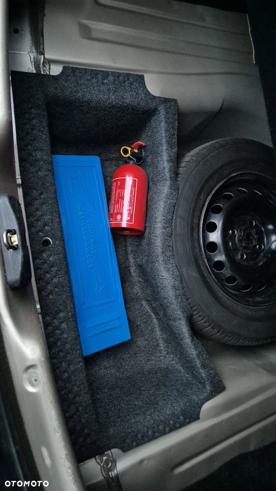 Renault Megane 1.4 RL - 11