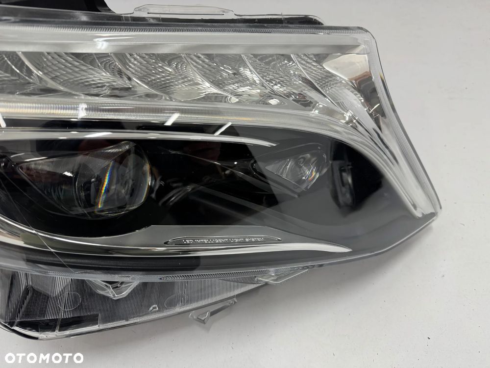 LAMPA PRAWA MERCEDES V KLASA W447 ILS 2019- - 8