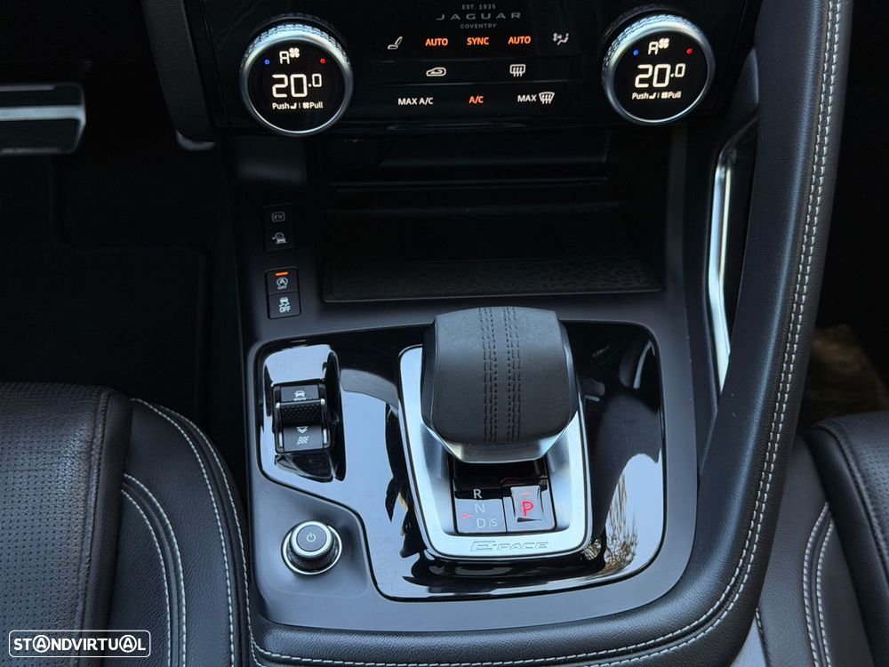 Jaguar E-Pace 1.5 P300e R-Dynamic SE AWD Aut. - 25