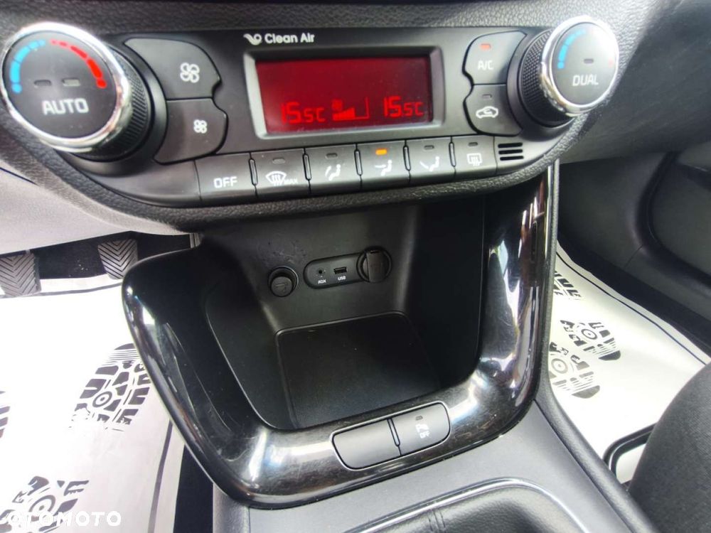 Kia Ceed - 12