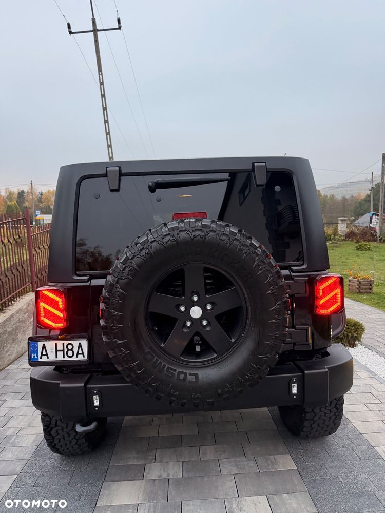 Jeep Wrangler - 10