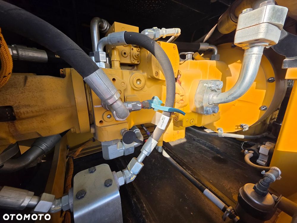 Caterpillar M320F, 2015 ROK, 6900 MTH, IMPORT NIEMCY - 14