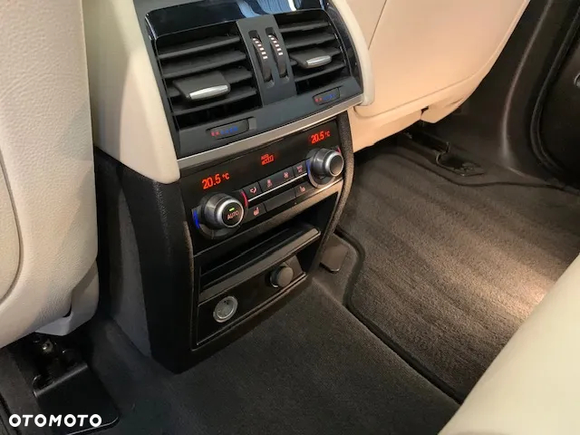 BMW X5 xDrive30d Sport-Aut - 10