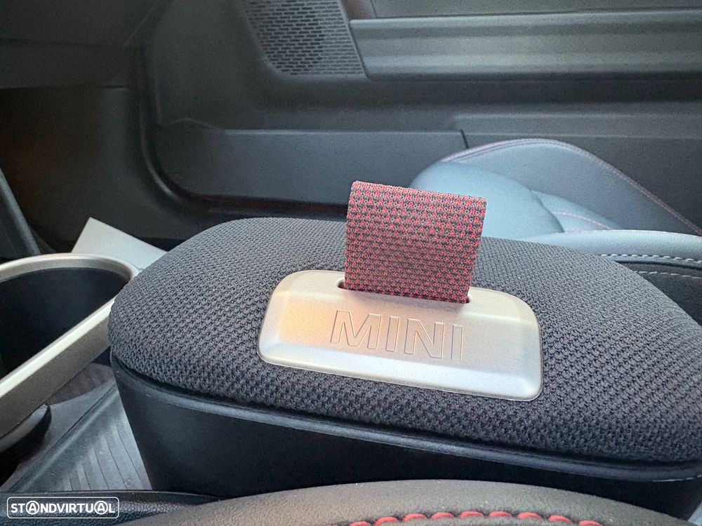 MINI 3 Portas Cooper S JCW M - 14