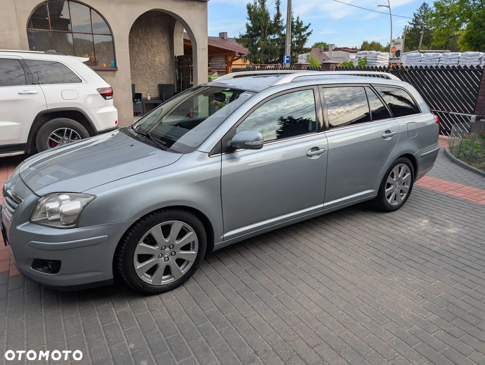 Toyota Avensis 2.0 VVT-i Sol - 7