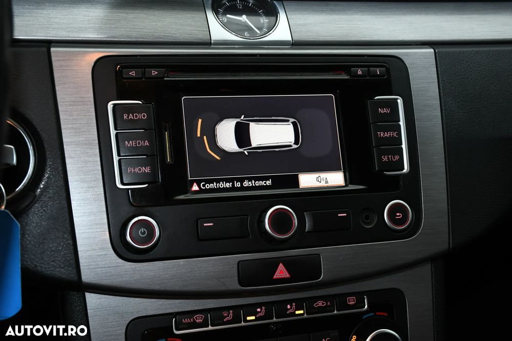 Volkswagen Passat Variant 2.0 Blue TDI SCR Comfortline - 8