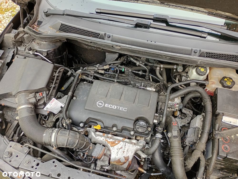Opel Astra 1.4 Turbo - 31