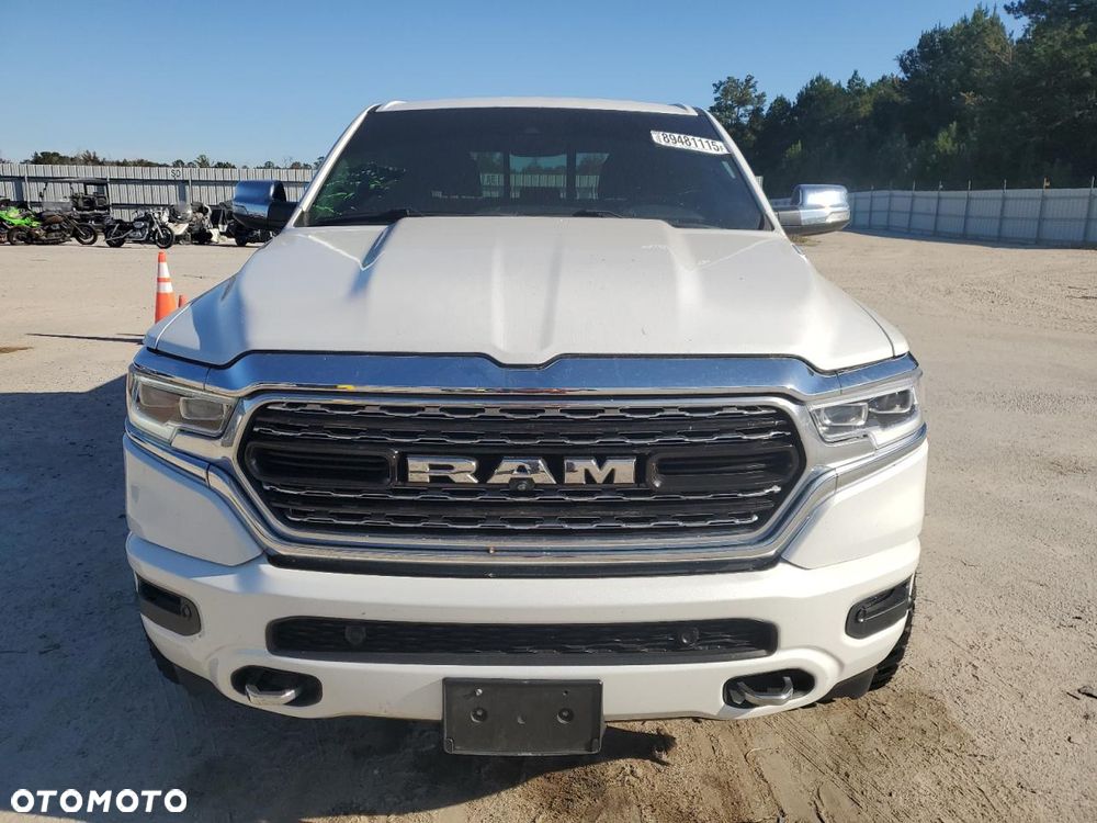 RAM 1500 5.7 Crew Cab Shortbed Limited Black - 9
