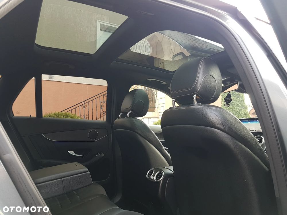 Mercedes-Benz GLC 200 4Matic 9G-TRONIC AMG Line - 19