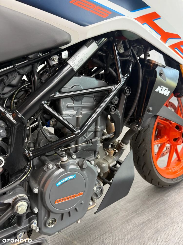 KTM Duke 125 - 12